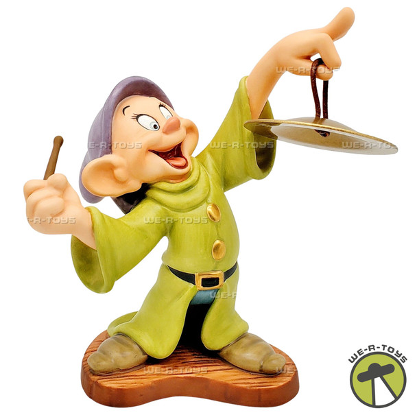 Walt Disney Classics Snow White and the Seven Dwarfs Dopey Figurine