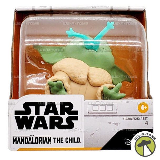 Star Wars The Bounty Collection The Child Froggy Snack Pose Figure Hasbro F1220