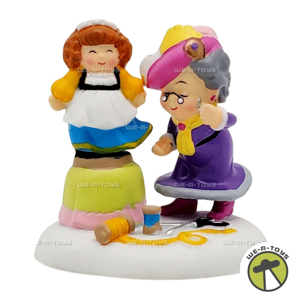 Department 56 North Pole Series Sew Perfect 4036551