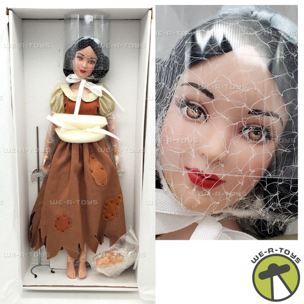 Disney's Showcase Collection Wishing Snow White Tonner Doll