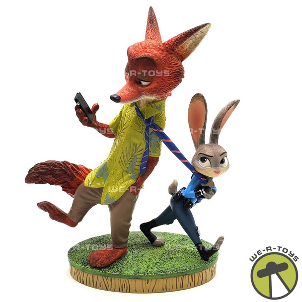 Disney Showcase Zootopia Nick and Judy Figurine Enesco 6013851