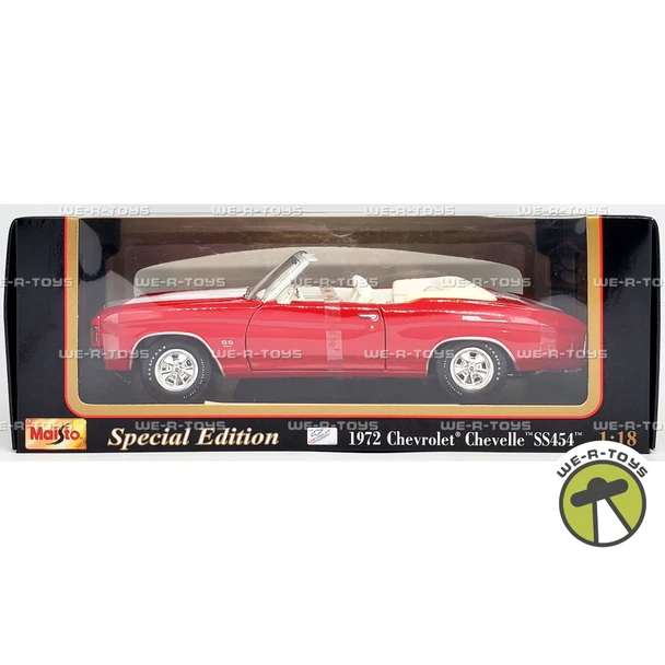 1972 Chevrolet Chevelle SS454 Red with Two White Stripes Die Cast Maisto 31892