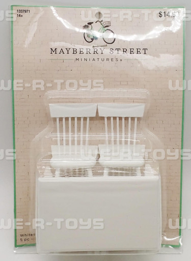 Mayberry Street White NRFP 2017 We-R-Toys Lobby Table Dining Miniatures - Set Hobby