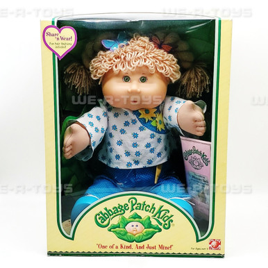 Cabbage Patch Kids 2004 Blonde With Green Eyes Doll Play Along