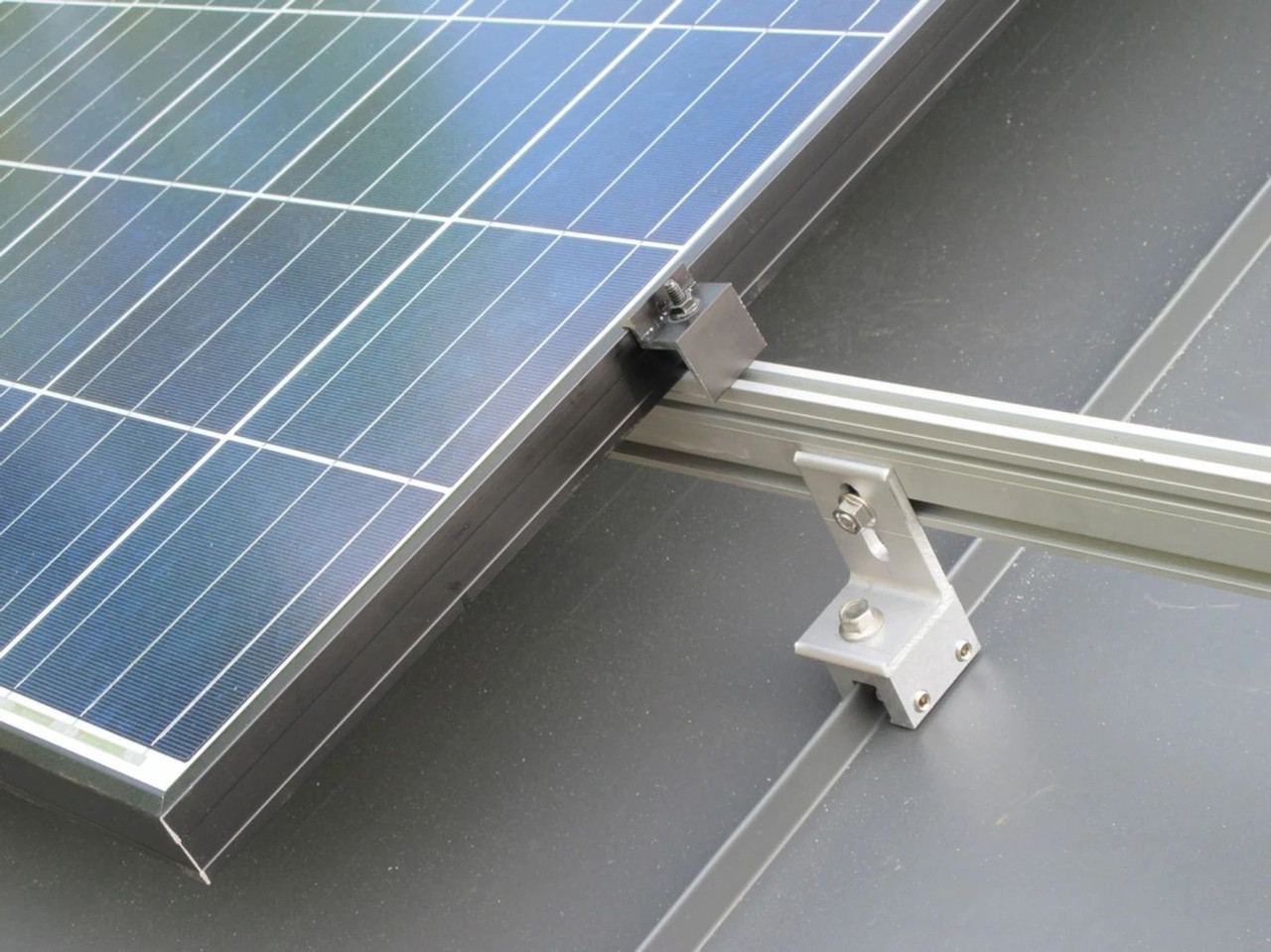 Kinetic 12 Module Metal Roof Mount Kit
