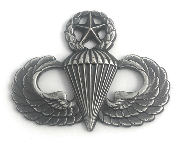 Qualification Badge-Master Parawings-Oxidized Metal Pin-On