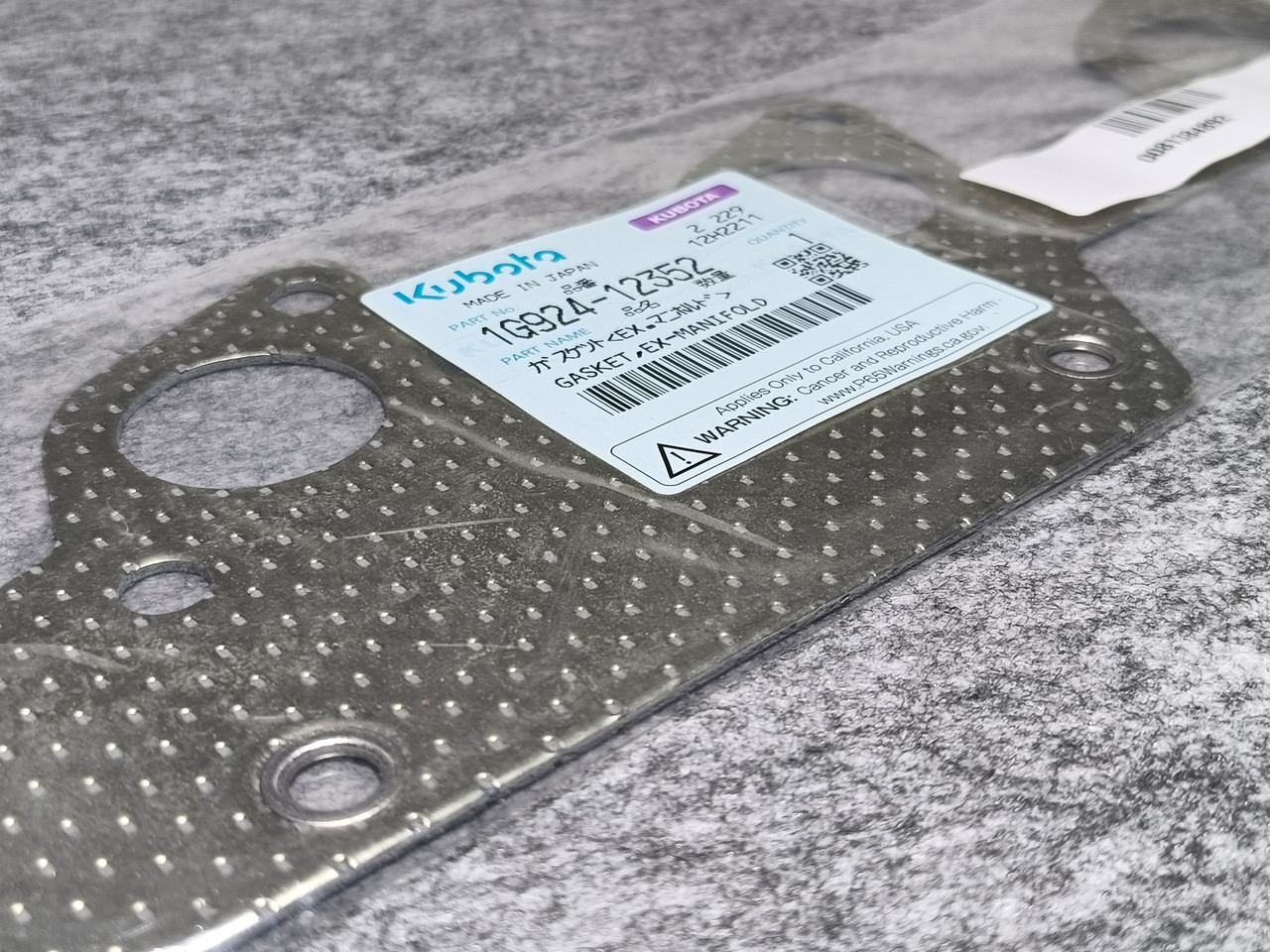 1G924-12352 GASKET