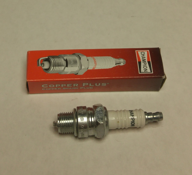 Champion L82C Spark Plug