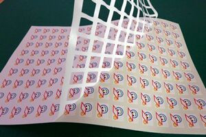 Vinyl Labels-Custom Cut-Outdoor Durable (Up to 1 Sq. In.)