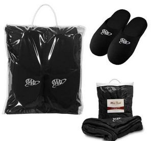 Cozy Kit w/Slippers & Blanket