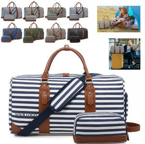 Canvas Weekender Bag With Toiletry