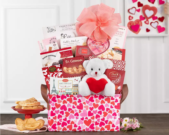 Buy/Send Valentines Day Special Chocolate Gifts Box Online | Cadbury  Gifting India