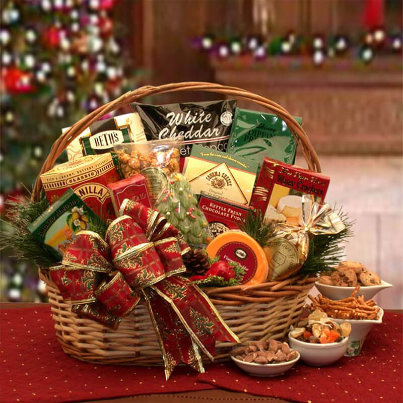 HOLIDAY BAKING GIFT BASKET #basketmaking #giftbaskets #baskets  #christmasgifts #holidaygifts 
