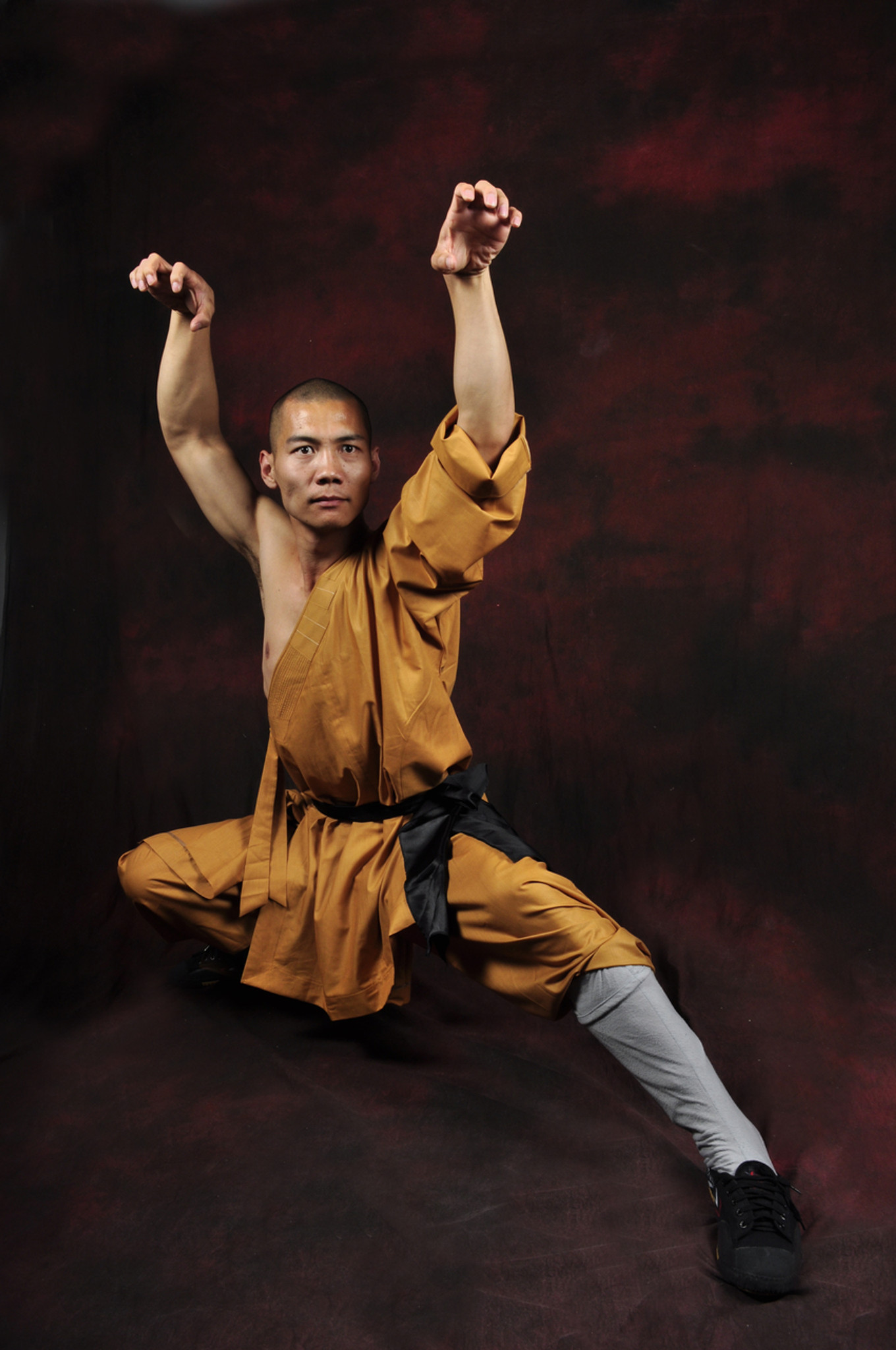 Random Circles: ”The Synergy of Taiji Quan - KaiMen