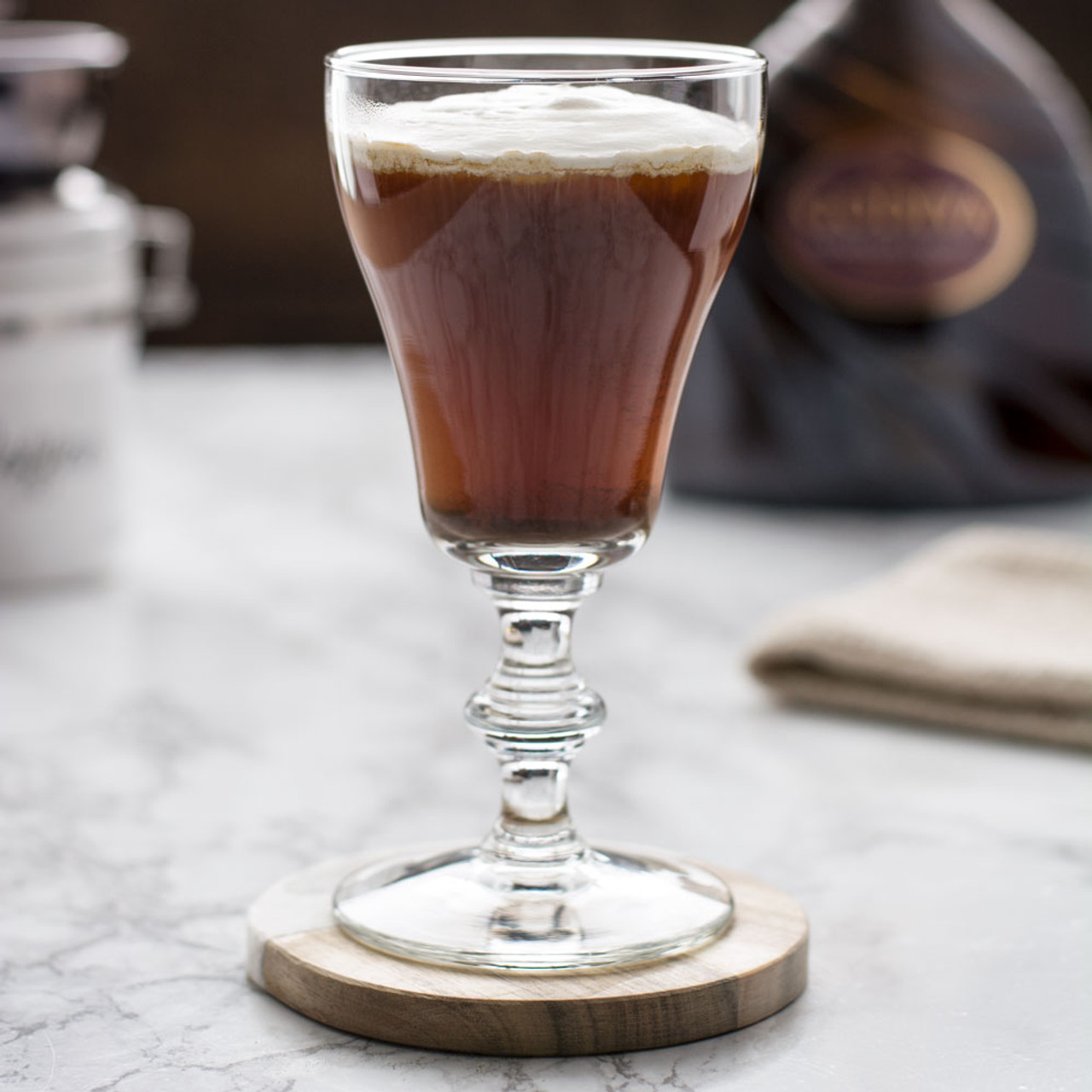 Featured image of post Georgian Irish Coffee Glass / Remove the water and add in 35 ml powers irish whiskey and 100 ml moyee coffee ireland medi.um roast coffee.