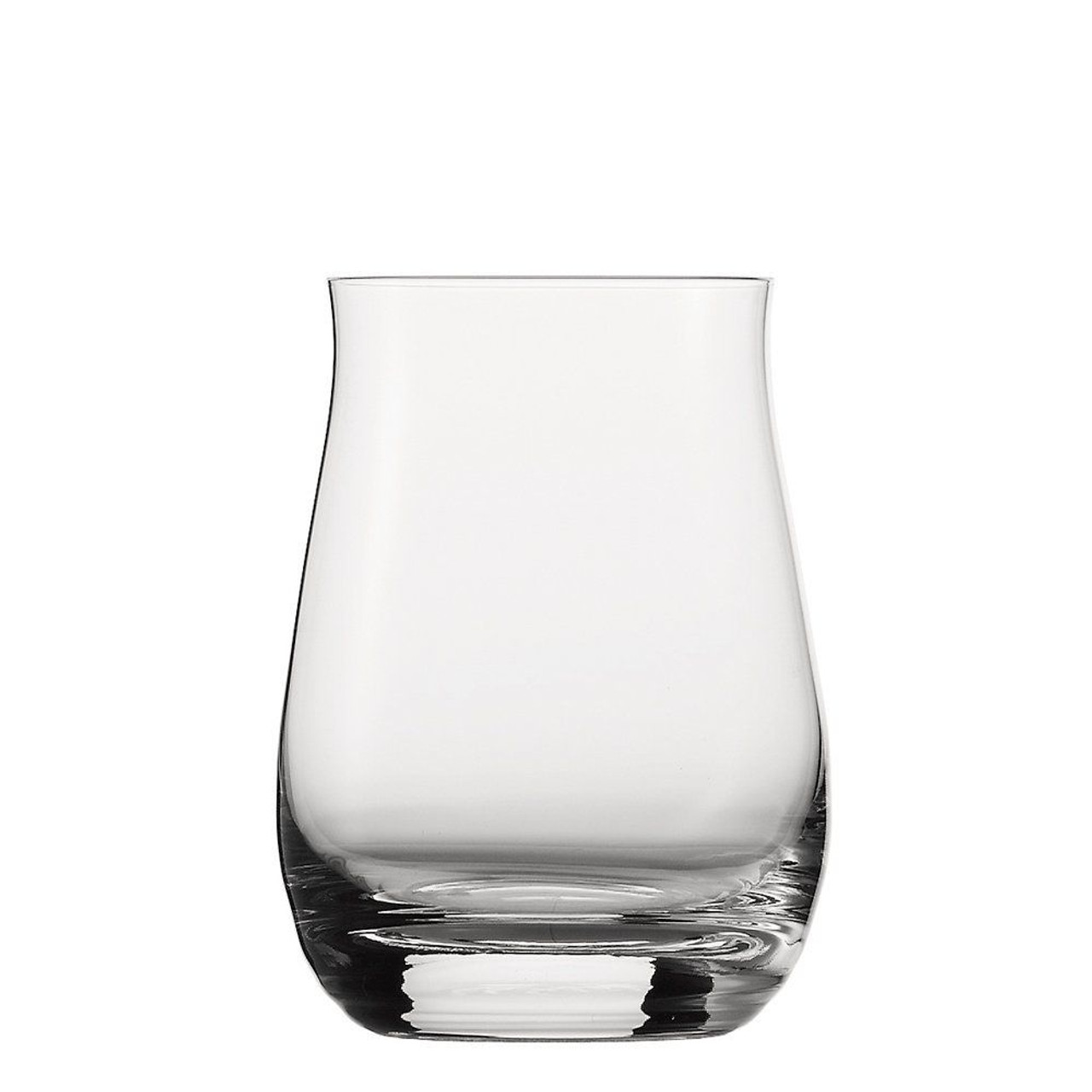 Premium Photo  Whiskey bourbon on ice served in decorative glasses.