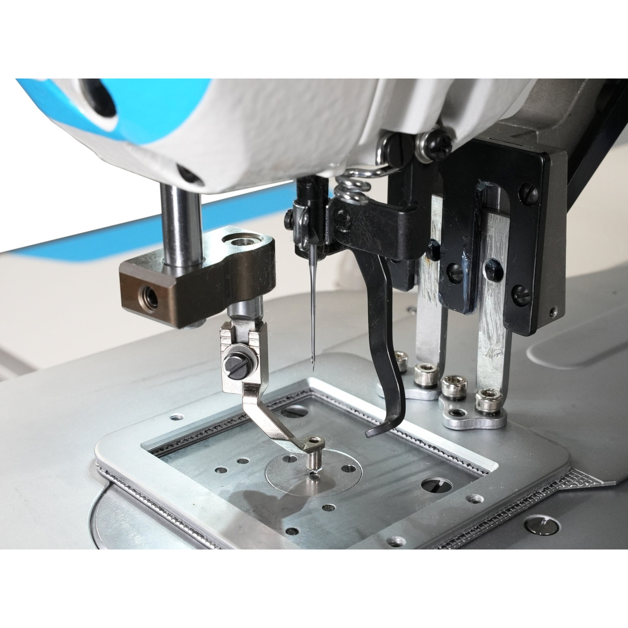 Hand Tack Machine Jack T1906GS-D Computer Controlled High Speed Shape Tacking Machine ...