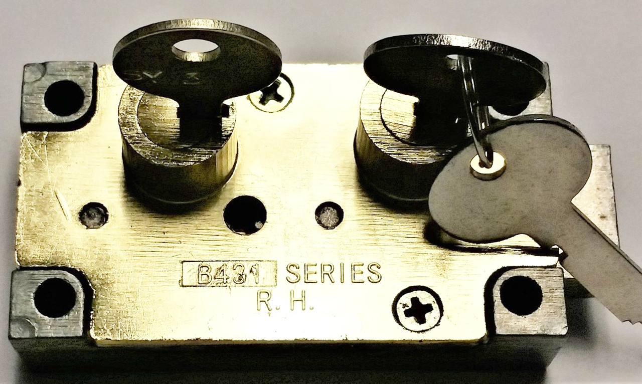 手錠 金属製 detective romo s-l1200.jpg