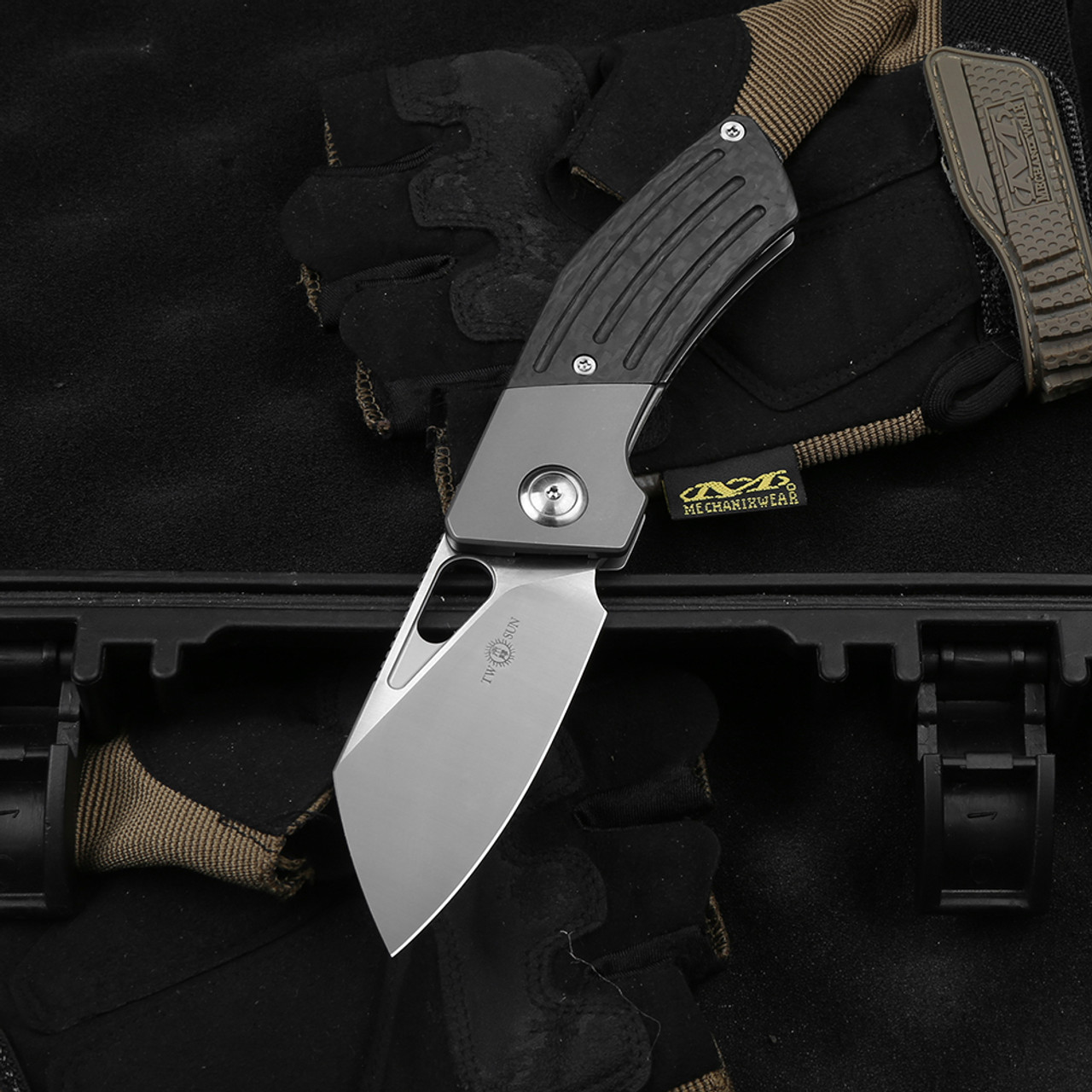 Two Sun TS154 Flipper Folding Knife D2 Blade