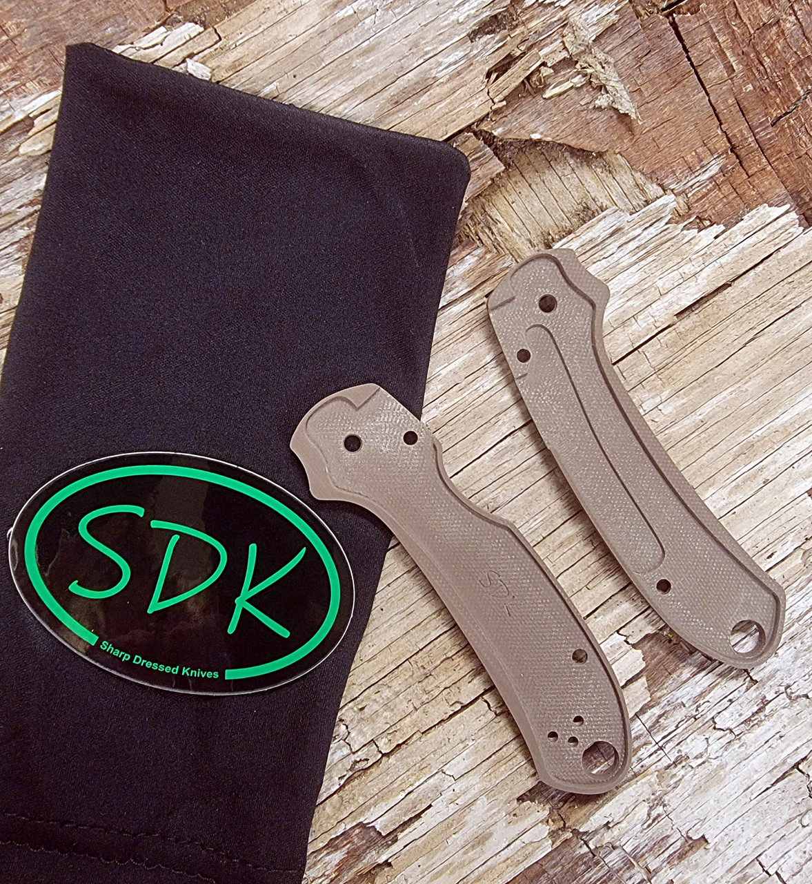 SDK Spyderco Para3 Smooth Skinny Scales -FDE