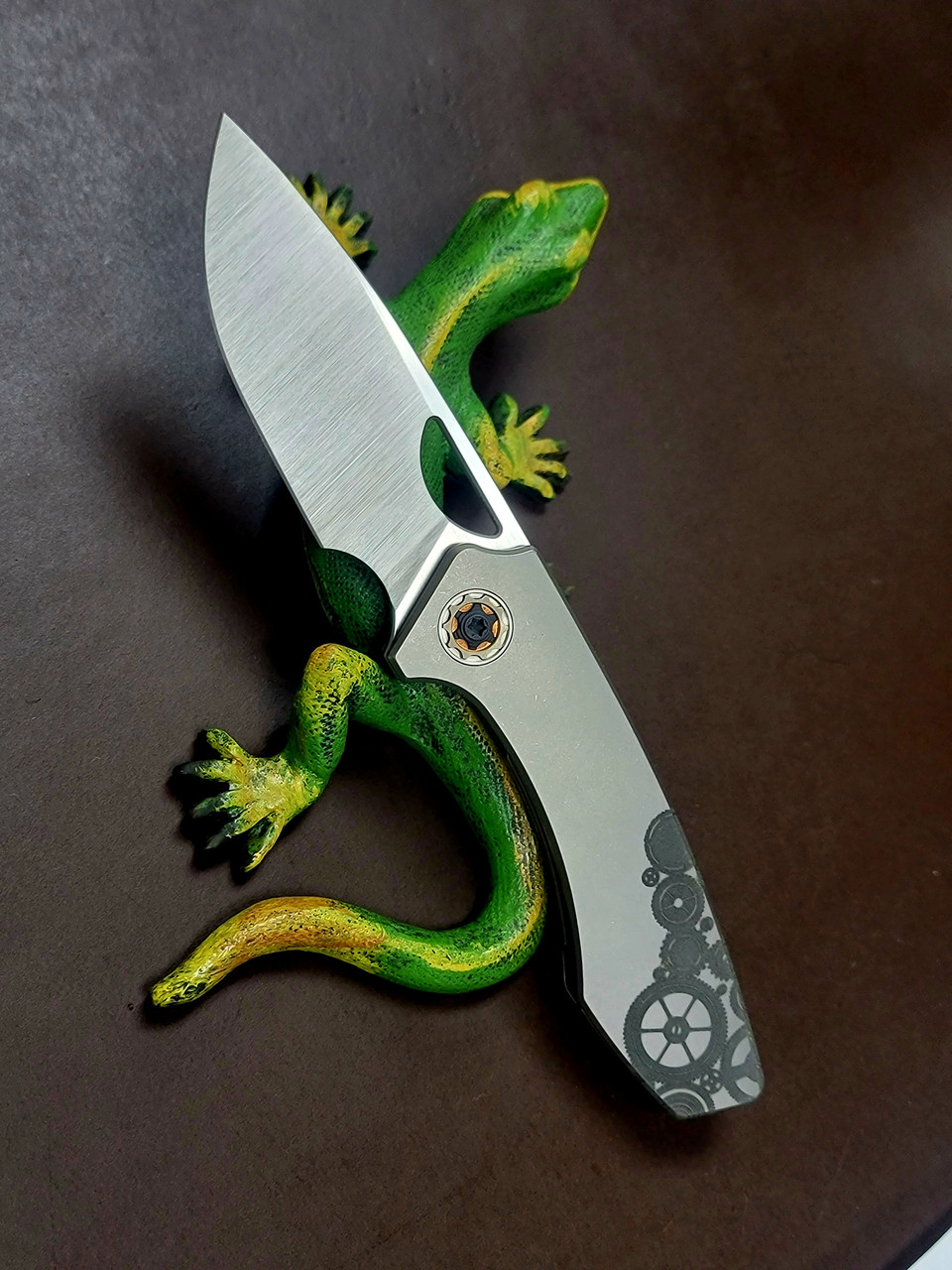 Gecko Customz Steampunk Gears Custom Sikorae-Magnacut