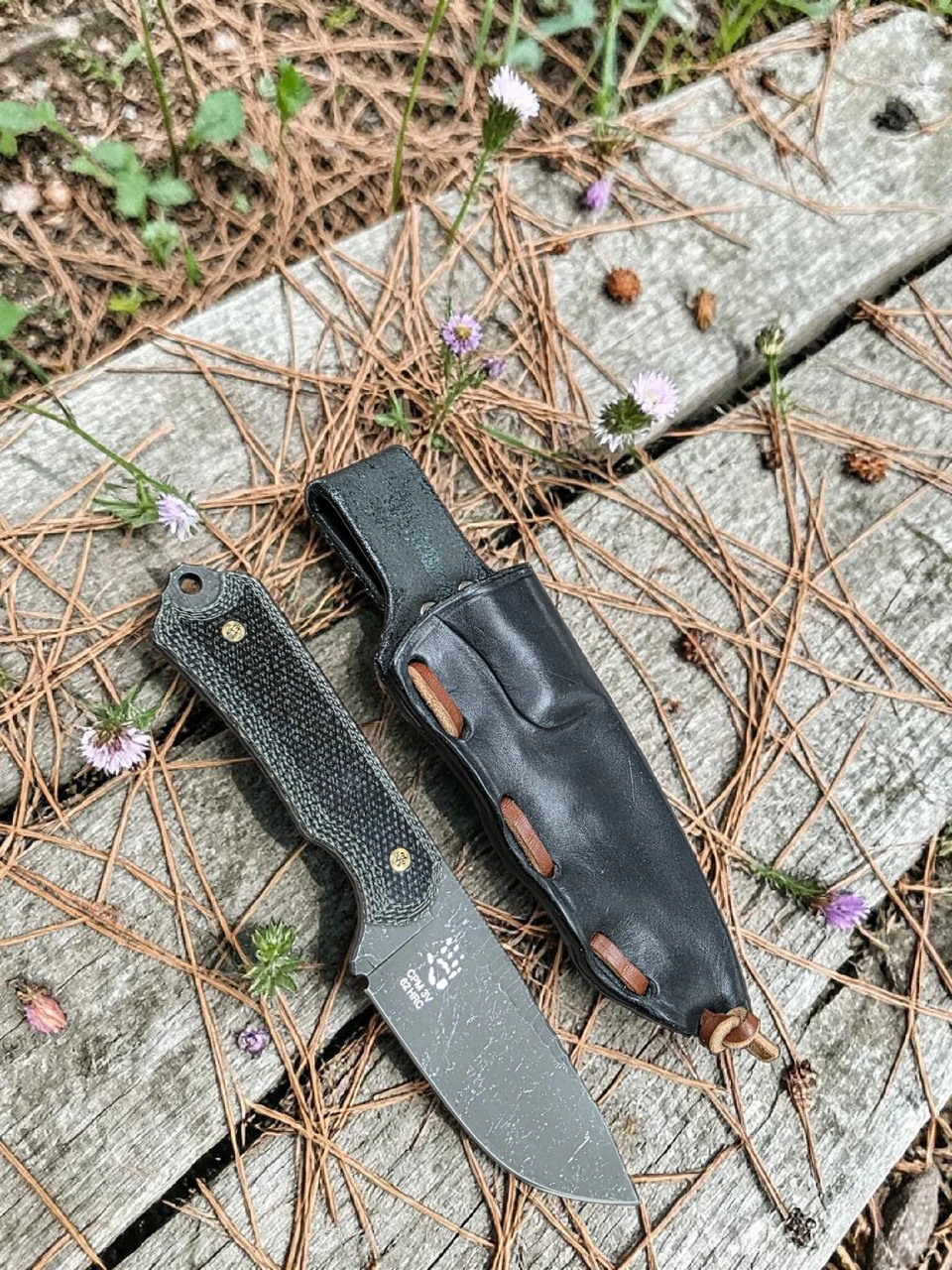 Ice Age Blades Mammoth Hunter Black Canvas Micarta Scales 3V Blade