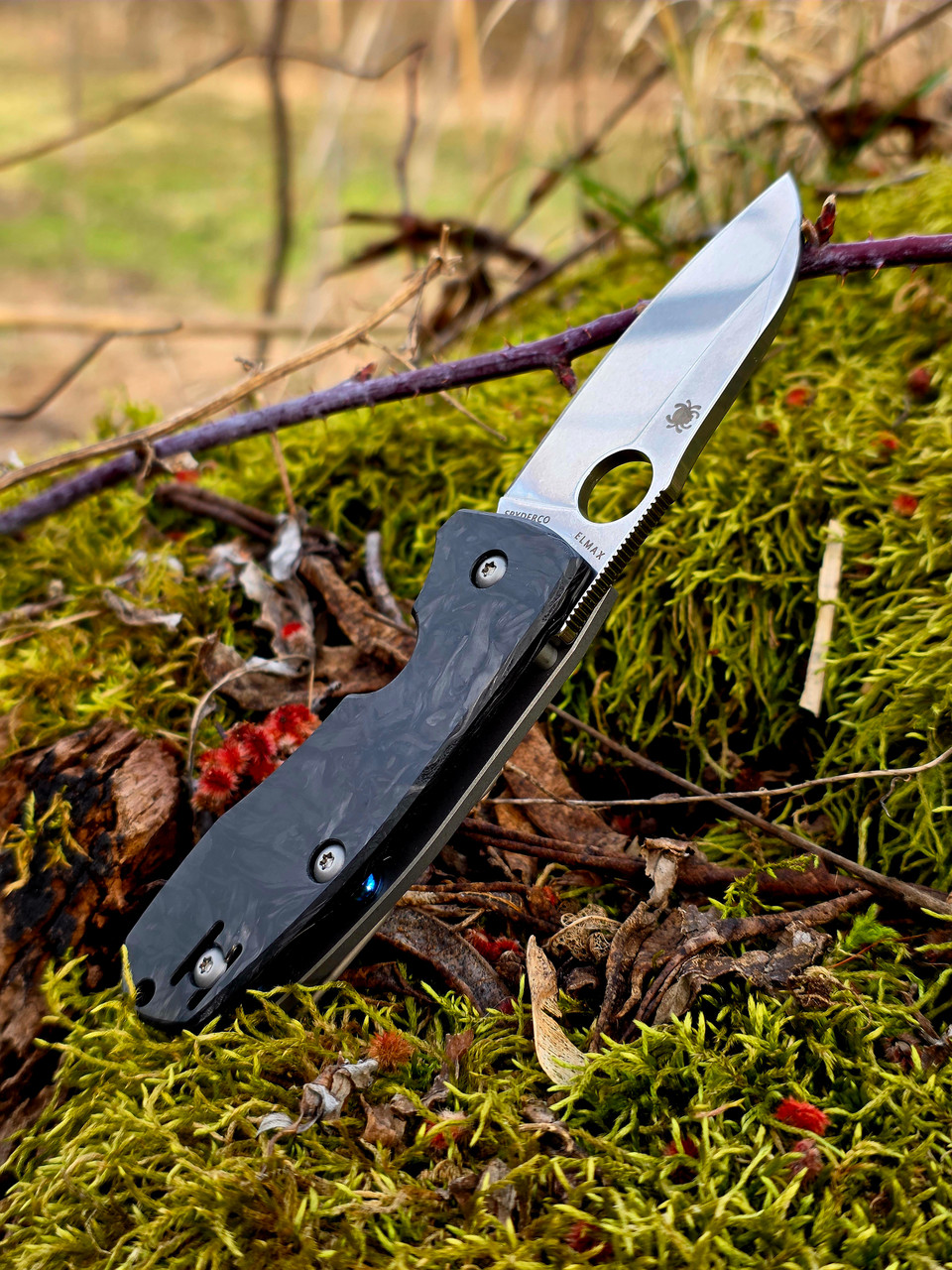 Spyderco Techno 2 Exclusive Elmax Dark Matter Fatcarbon Carbon Fiber C158CFTIP2