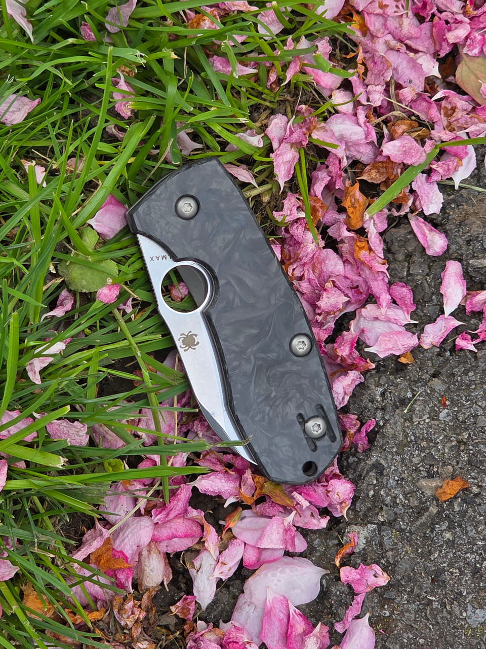 Spyderco Techno 2 Exclusive Elmax Dark Matter Fatcarbon Carbon Fiber C158CFTIP2