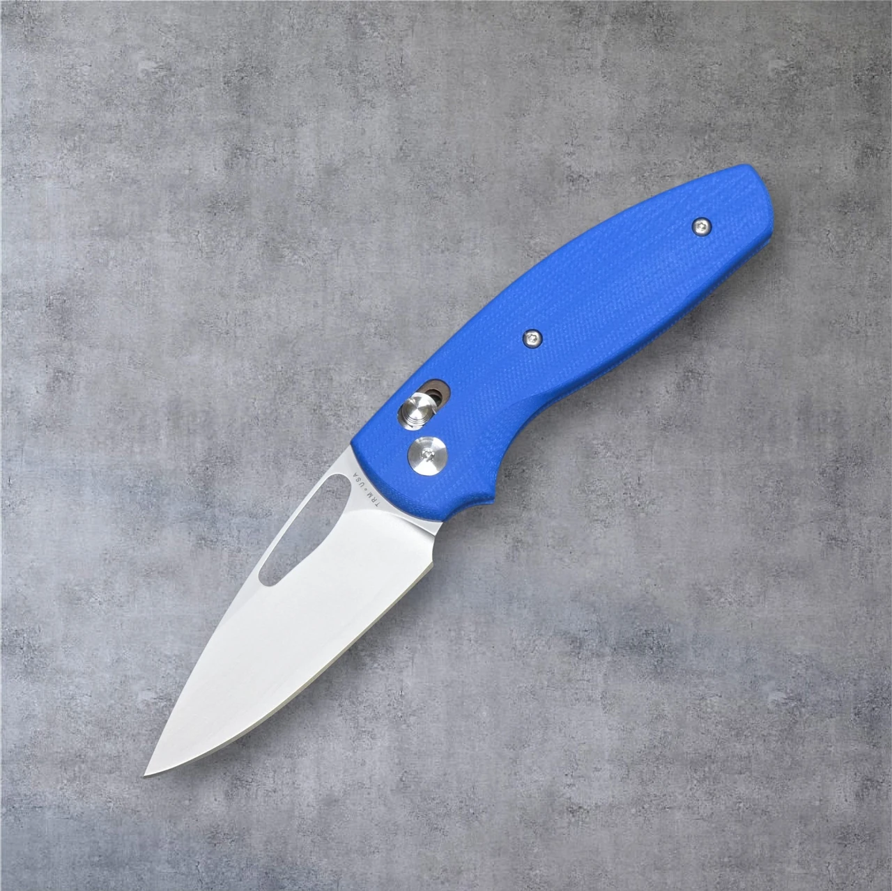RM Bulldog Rev. B Royal Blue G10 3D Lizard Skin With Magnacut Blade-Made In USA