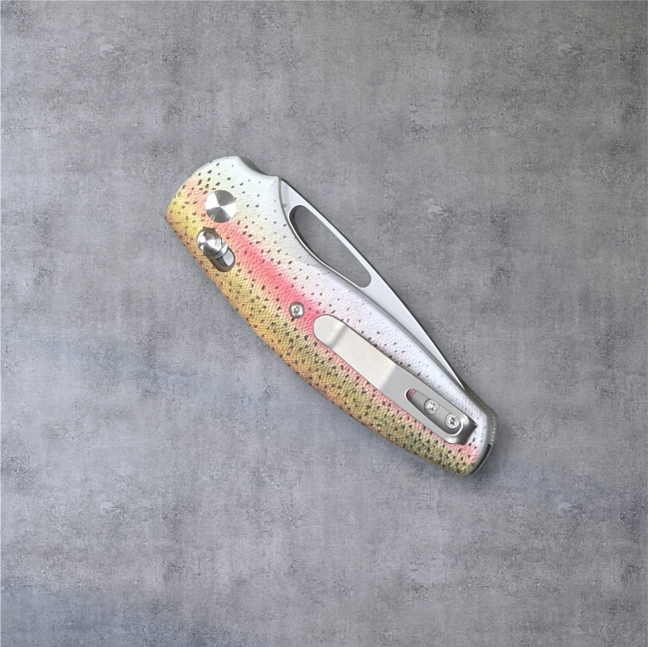 TRM Bulldog Rev. B Rainbow Trout Pattern G10 3D With Magnacut Blade-Made In USA 