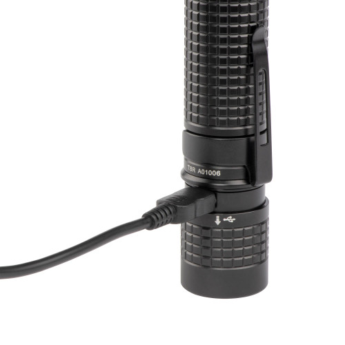 INOVA® T8R® POWERSWITCH™ RECHARGEABLE DUAL COLOR FLASHLIGHT