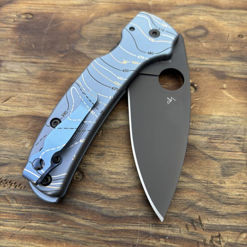 LynchNW Spyderco Shaman Skinny Scale/Clip/Blackspacer Set -Sky Blue Topo LynchNW Spyderco Shaman Skinny Scale/Clip/Blackspacer Set -Sky Blue Topo