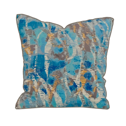 Dynamic Square Velvet Front 45 x 45cm