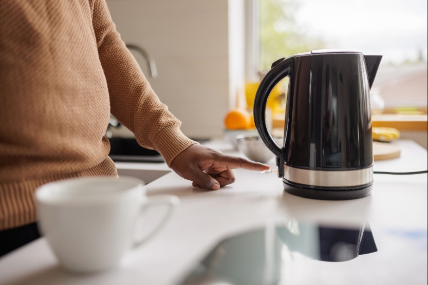 How much electricity does a kettle use?