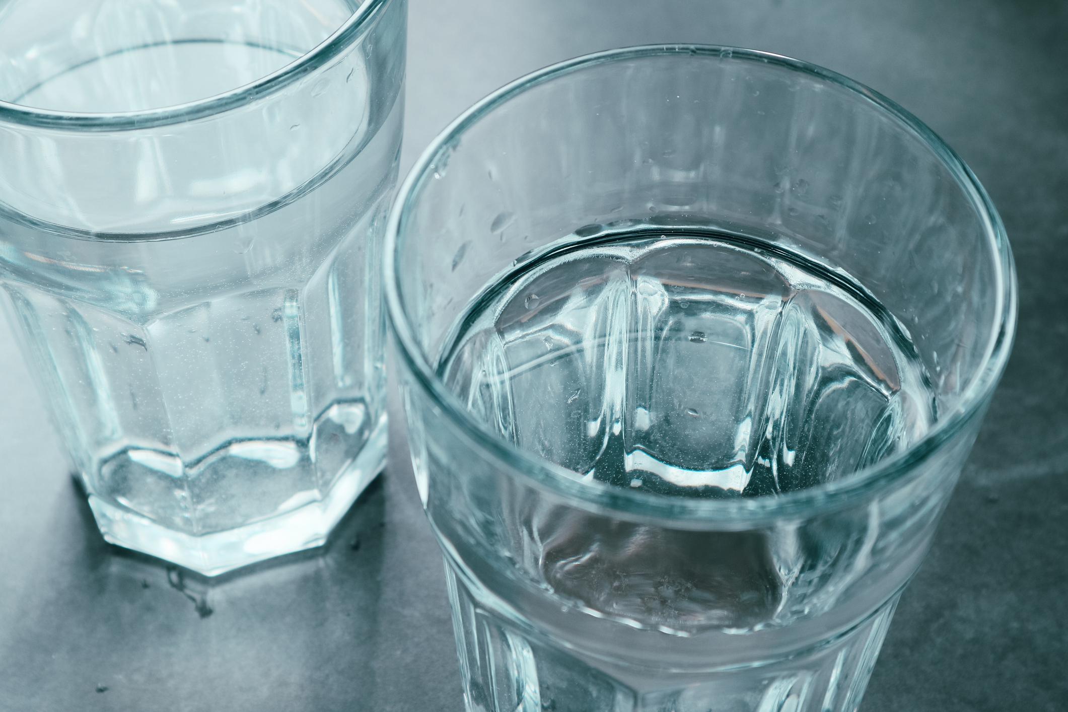 10 reasons to drink more water