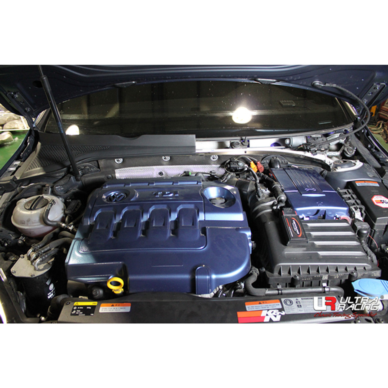 VOLKSWAGEN GOLF GTI/GOLF R (MK7) 20152019 FRONT STRUT (2 POINTS)