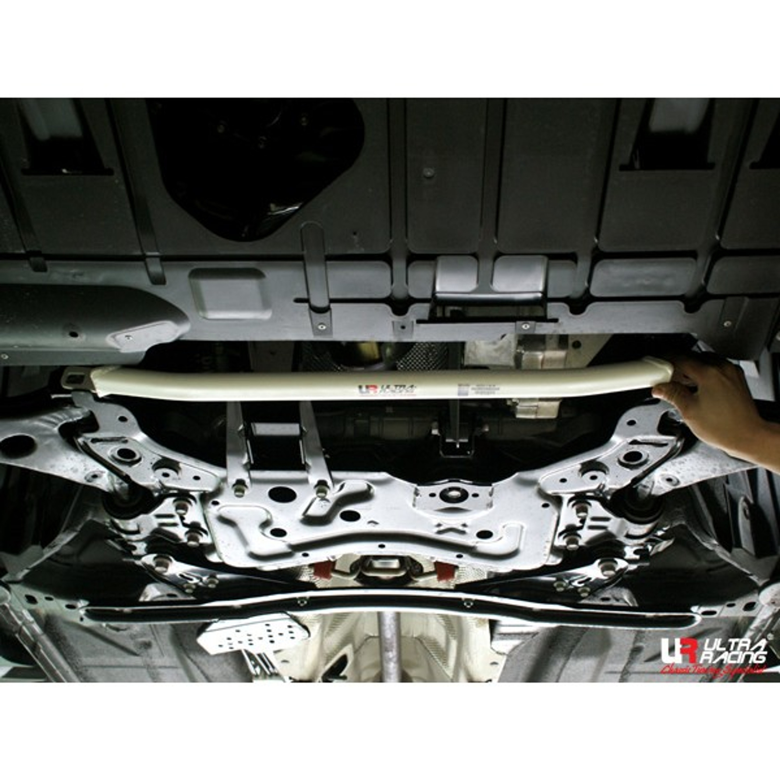 2013 mazda 3 struts