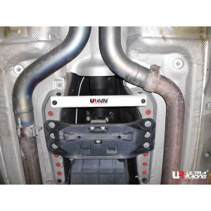 MERCEDES C 63 AMG / (W204) C-CLASS - 2008-2014 - MIDDLE LOWER (2 POINTS) MERCEDES C 63 AMG / (W204) C-CLASS - 2008-2014 - MIDDLE LOWER (2 POINTS)