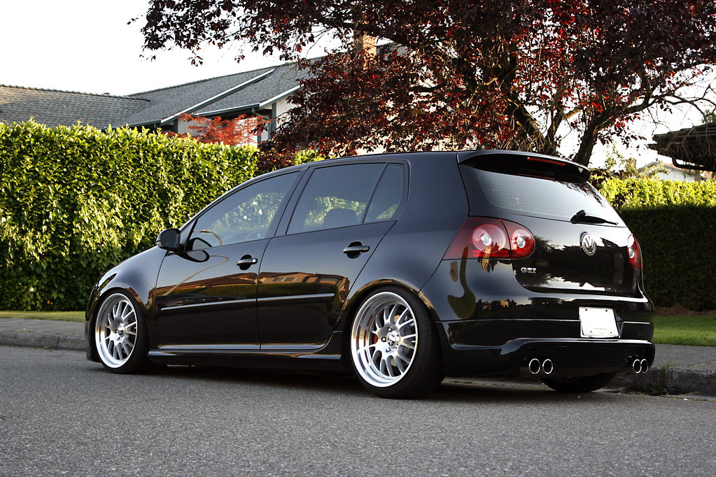 PRODUCTS - VOLKSWAGEN - GOLF - VW GOLF GTI (MK5) 2003-2009 - Ultra Racing  USA, LLC - Chassis Tuning Specialist Since 2001