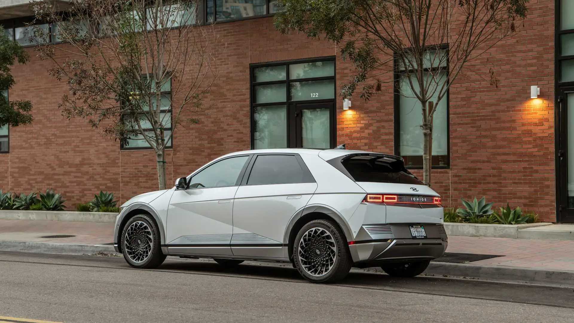 IONIQ 5 (NE) 2022-2024