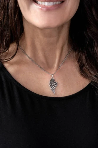 Women's Angel Wing Necklace-Psalm 34:7