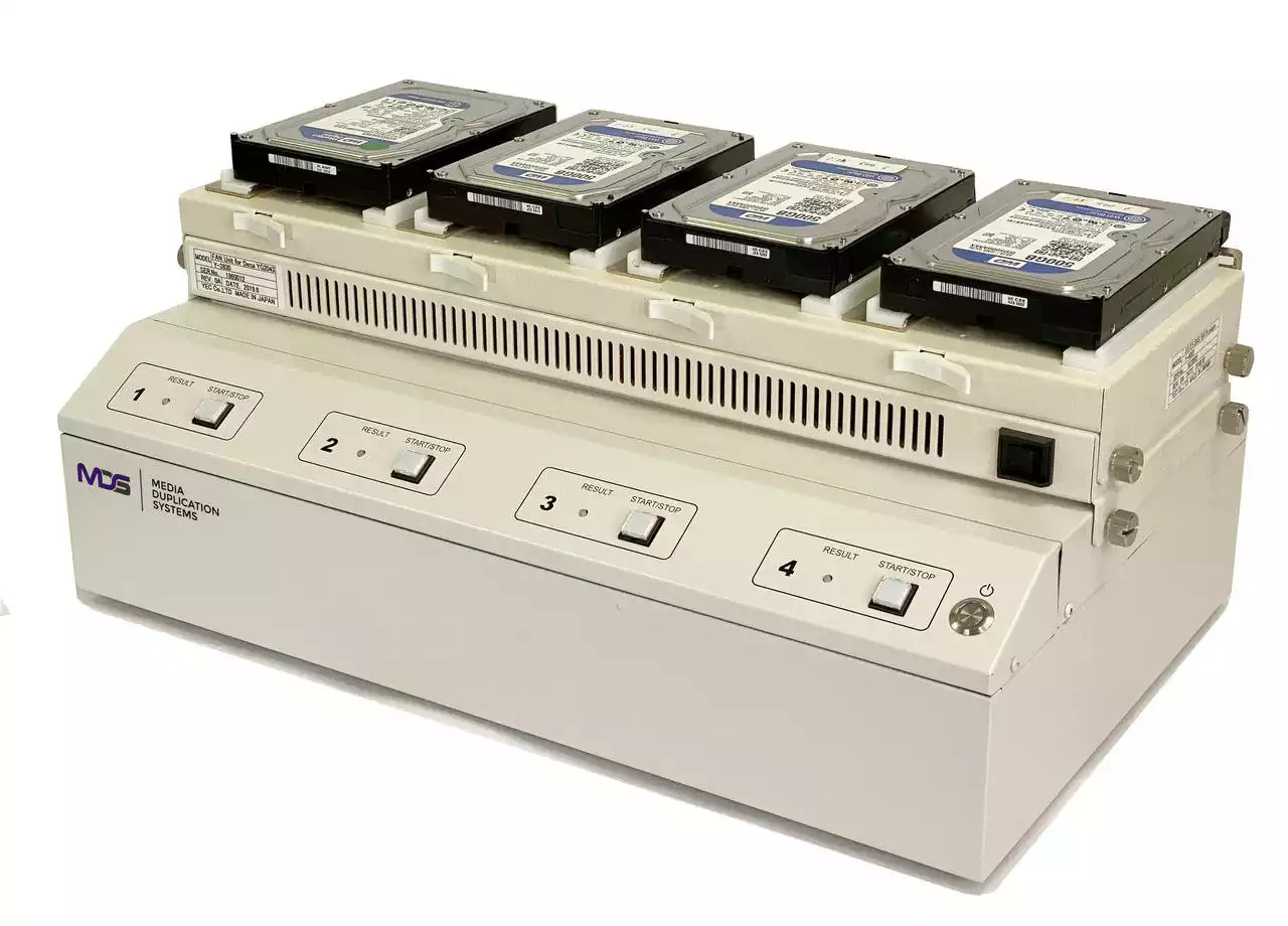 FX2170 SATA/SAS HDD Tester and Eraser | Media Duplication Systems
