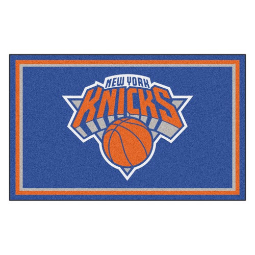 New York Knicks 4'x6' Ultra Plush Area Rug