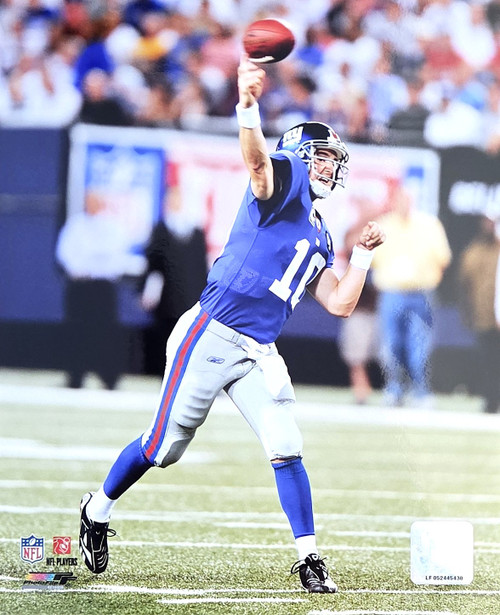 New York Giants Eli Manning 8x10 Photo – Blue Jersey Passing Action