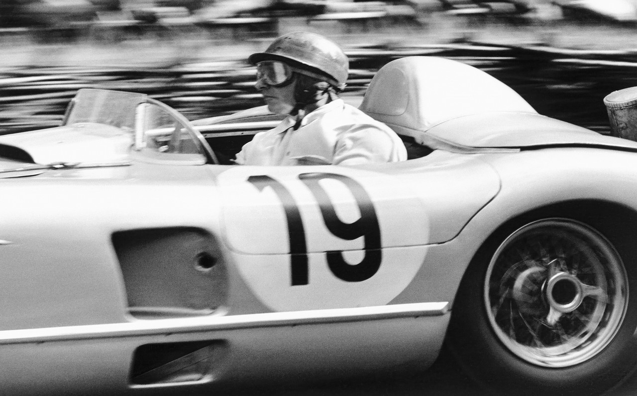 Mercedes Racer Wonderwall Studio mercedes-racer-wonderwall-studio