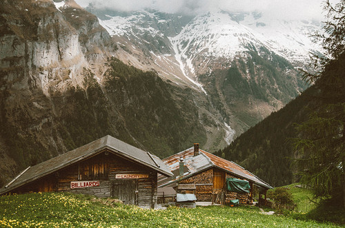 Playing on the Edge Playing on the Edge