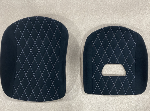 Tillett B5 seat pads set with silver diamond stitching (TIL-PAN-B5-SVR)