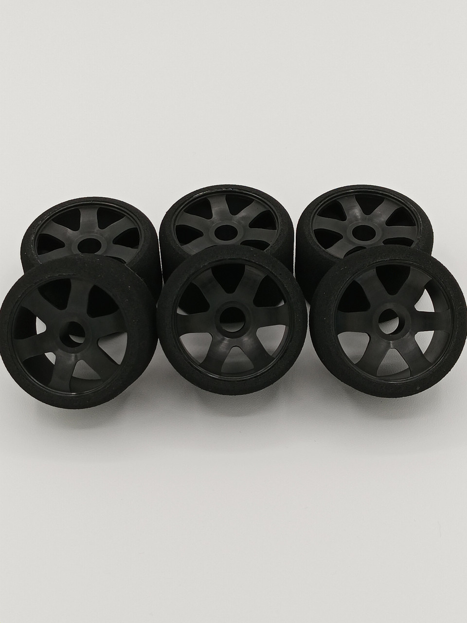 Ulti Front Tires VMedium 3 Pairs