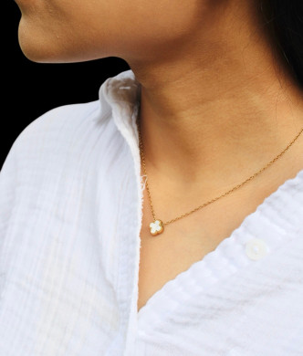 Mini Clover Necklace Mini Clover Necklace