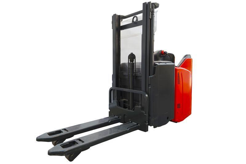 Electric forklift with polyurethane press-on tires